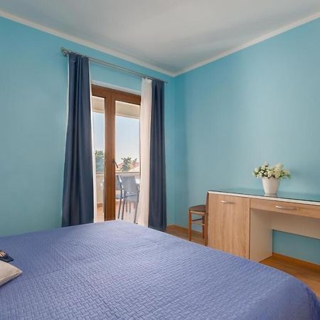 Spacious New App For 5 Persons, Close Beach&City Poreč Kültér fotó