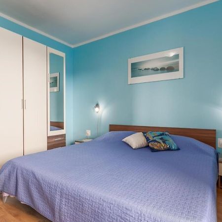 Spacious New App For 5 Persons, Close Beach&City Poreč Kültér fotó