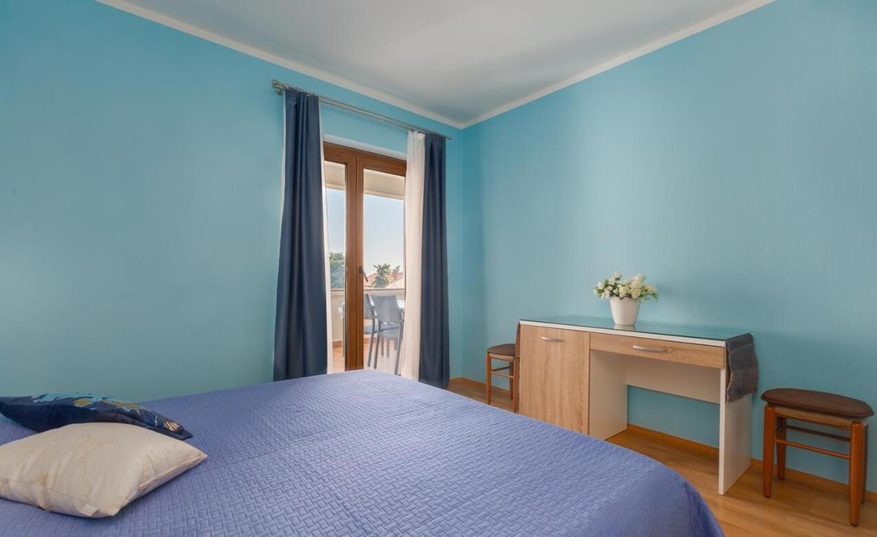 Spacious New App For 5 Persons, Close Beach&City Poreč Kültér fotó