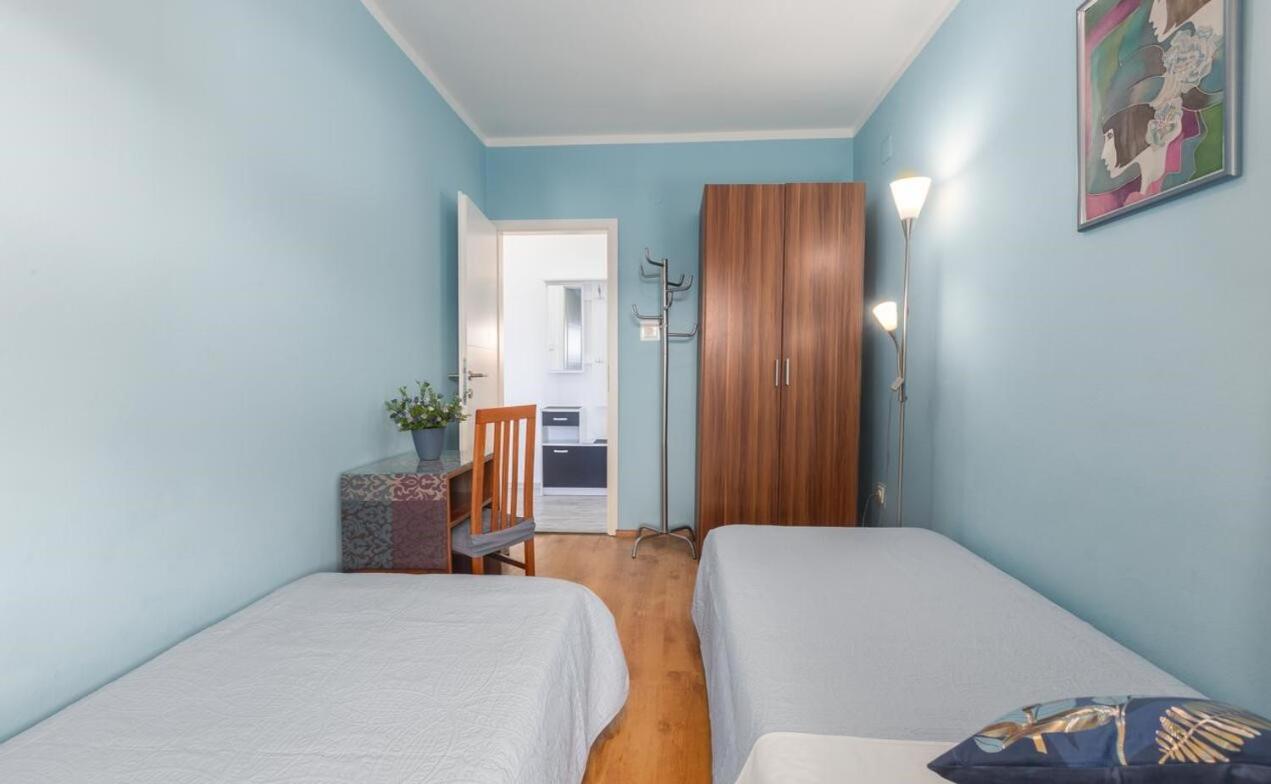 Spacious New App For 5 Persons, Close Beach&City Poreč Kültér fotó