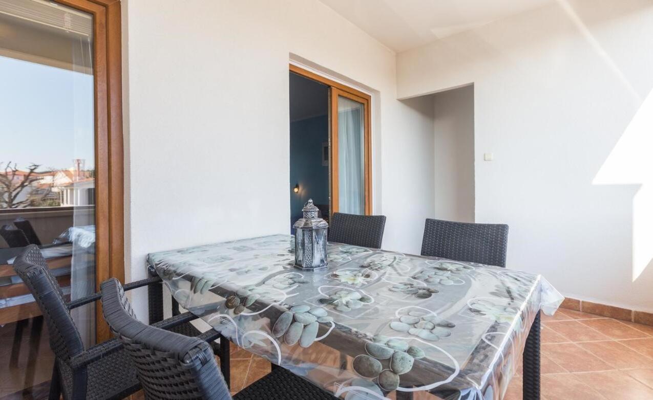 Spacious New App For 5 Persons, Close Beach&City Poreč Kültér fotó